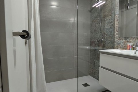 Huoneisto myytävänä Torrevieja, Alicante, Espanja, 1 makuuhuone, 35 m2 No. 183407 - kuva 7