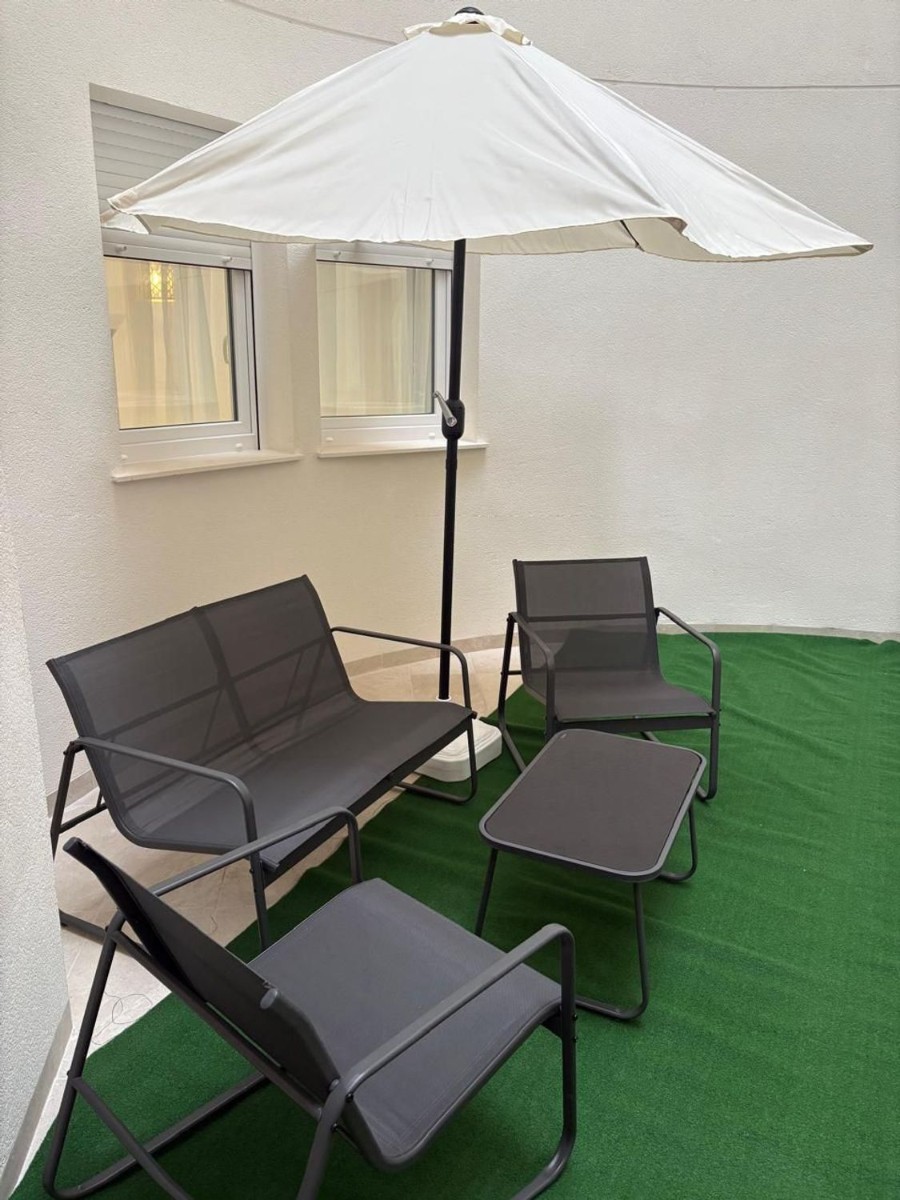 Apartamento en Torrevieja, Alicante, España 1 dormitorio, 60 m2 No. 183406