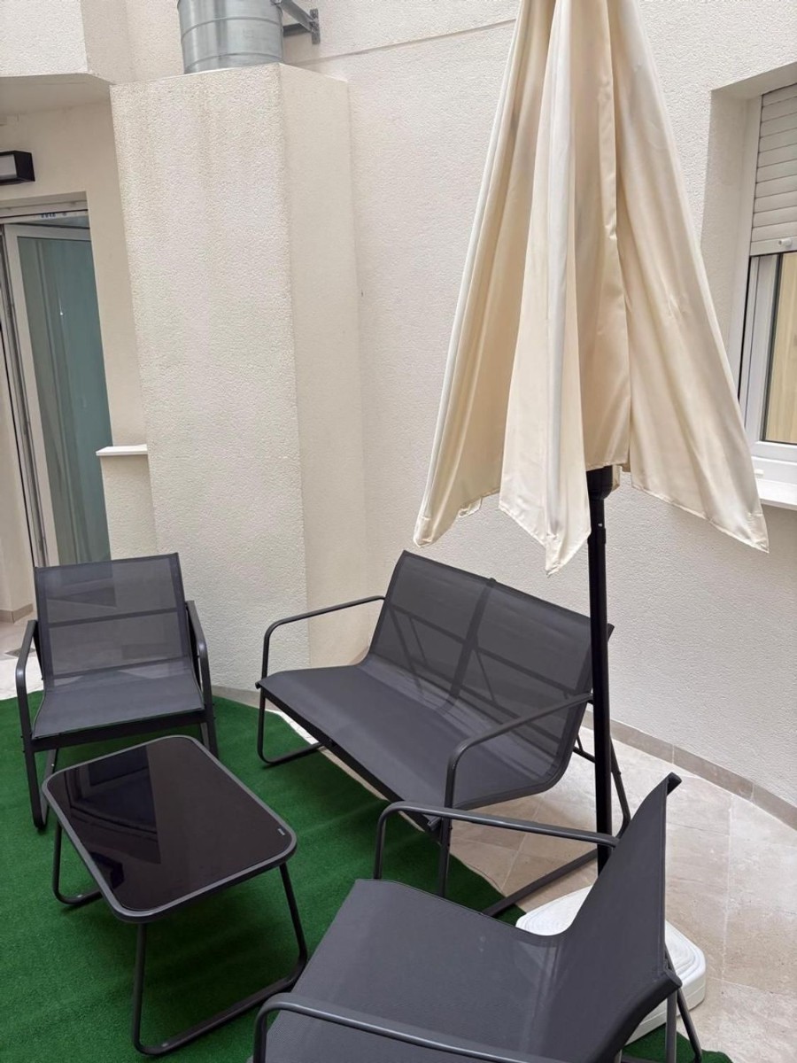 Apartamento en Torrevieja, Alicante, España 1 dormitorio, 60 m2 No. 183406