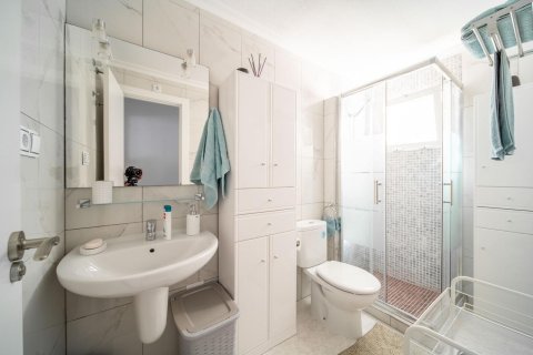 Wohnung zum Verkauf in Torrevieja, Alicante, Spanien 1 Schlafzimmer, 66 m2 Nr. 183404 - Foto 12