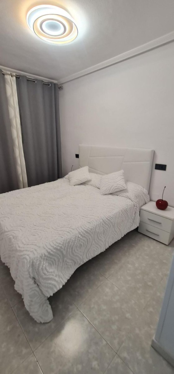 Apartment in Torrevieja, Alicante, Spain 1 bedroom, 51 sq.m. No. 183403