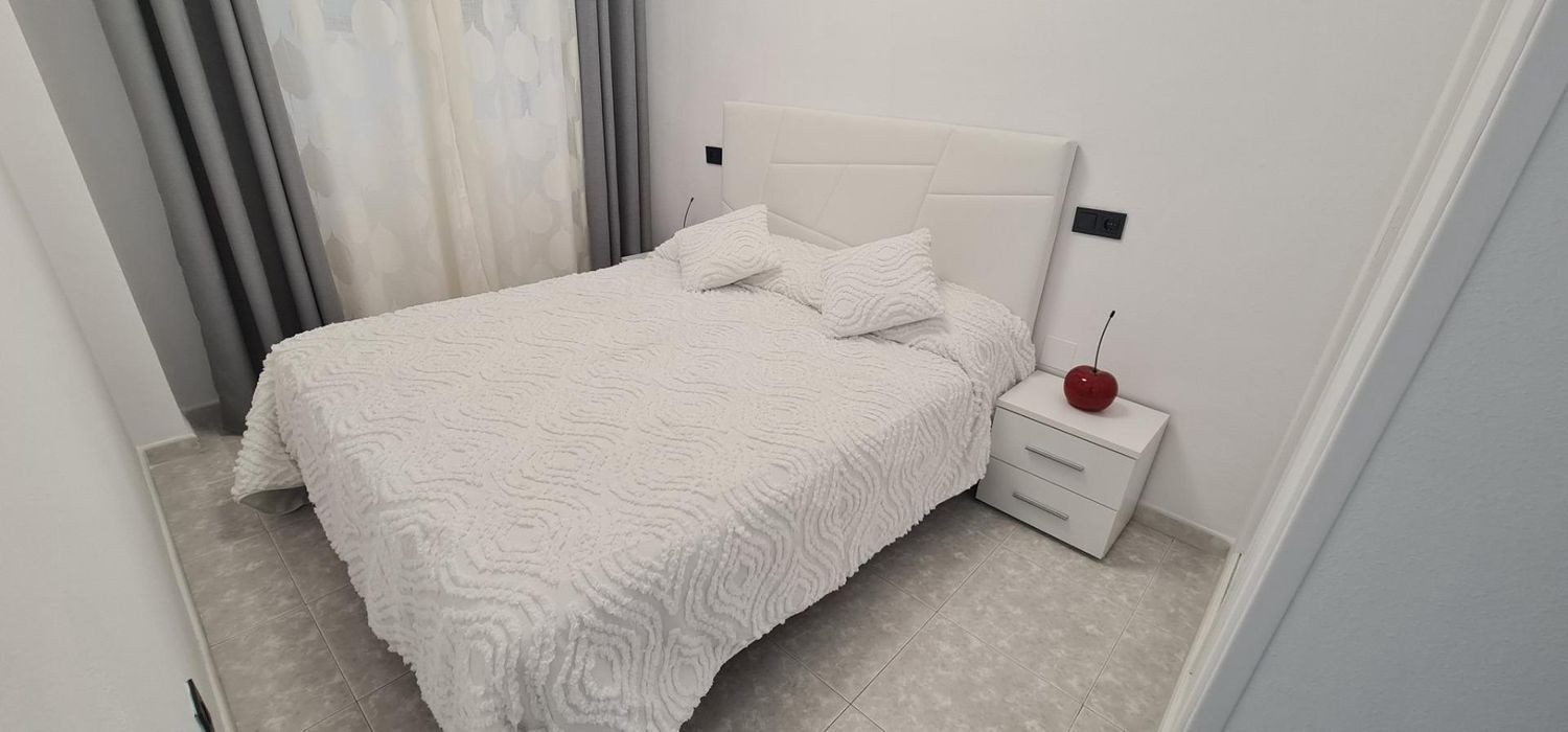 Apartment in Torrevieja, Alicante, Spain 1 bedroom, 51 sq.m. No. 183403