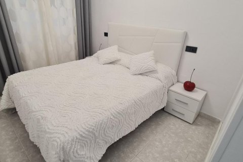 Huoneisto myytävänä Torrevieja, Alicante, Espanja, 1 makuuhuone, 51 m2 No. 183403 - kuva 18