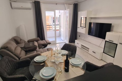 Huoneisto myytävänä Torrevieja, Alicante, Espanja, 1 makuuhuone, 51 m2 No. 183403 - kuva 13