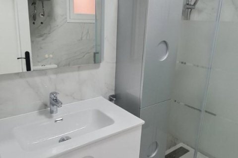 Huoneisto myytävänä Torrevieja, Alicante, Espanja, 1 makuuhuone, 51 m2 No. 183403 - kuva 22