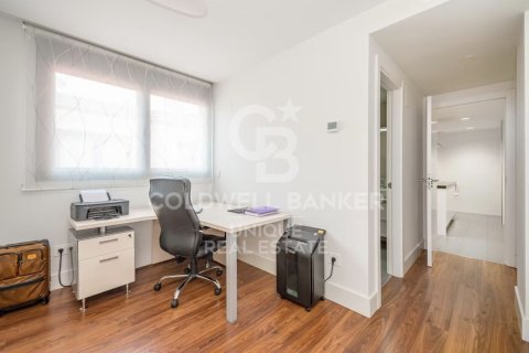 Penthäuser zum Verkauf in Madrid, Spanien 4 Schlafzimmer, 277 m2 Nr. 158793 - Foto 9