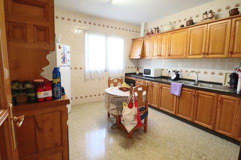Продажа виллы в Бенидорм, Аликанте, Испания 2 спальни, 200м2 №118946 - фото 9