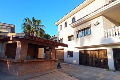 Продажа виллы в Бенидорм, Аликанте, Испания 6 спален, 390м2 №118940 - фото 3