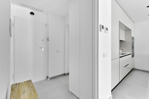 Bungalow for sale Torrevieja, Alicante, Spain 2 bedrooms, 100 sq.m. No. 134853 - photo 21
