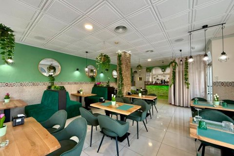 Liikekiinteistö myytävänä Guardamar del Segura, Alicante, Espanja , 101 m2 No. 193302 - kuva 8