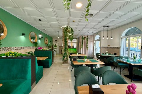 Liikekiinteistö myytävänä Guardamar del Segura, Alicante, Espanja , 101 m2 No. 193302 - kuva 3