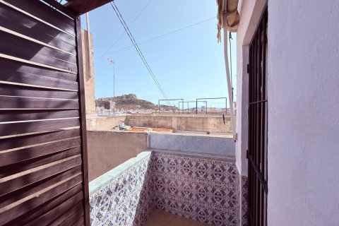 Apartment à vendre à Alicante, Espagne, 2 chambres, 71 m2 No. 193301 - photo 2