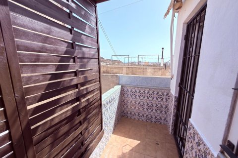 Apartment à vendre à Alicante, Espagne, 2 chambres, 71 m2 No. 193301 - photo 3