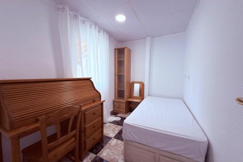 Apartment à vendre à Alicante, Espagne, 2 chambres, 71 m2 No. 193301 - photo 7