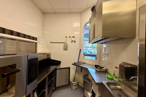 Liikekiinteistö vuokrattavana Guardamar del Segura, Alicante, Espanja , 101 m2 No. 193303 - kuva 24