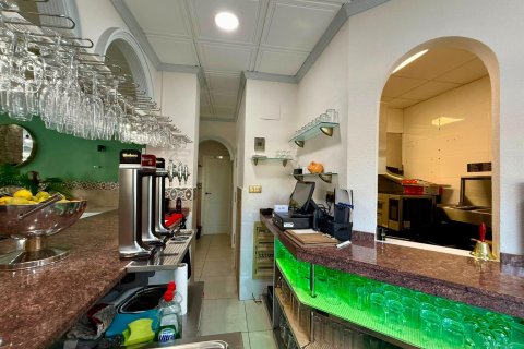 Liikekiinteistö vuokrattavana Guardamar del Segura, Alicante, Espanja , 101 m2 No. 193303 - kuva 28