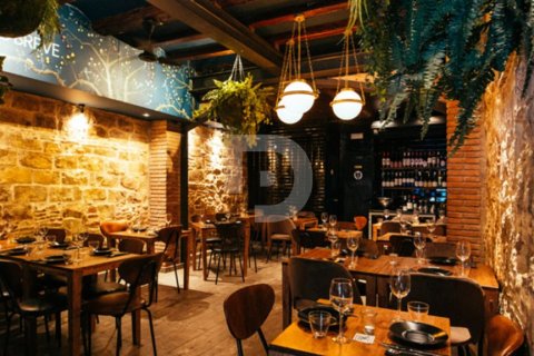 Commercial property à vendre à L'Eixample, Barcelona, Espagne, 120 m2 No. 151903 - photo 3