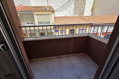 Apartment à vendre à Torrevieja, Alicante, Espagne, 3 chambres, 98 m2 No. 184353 - photo 2