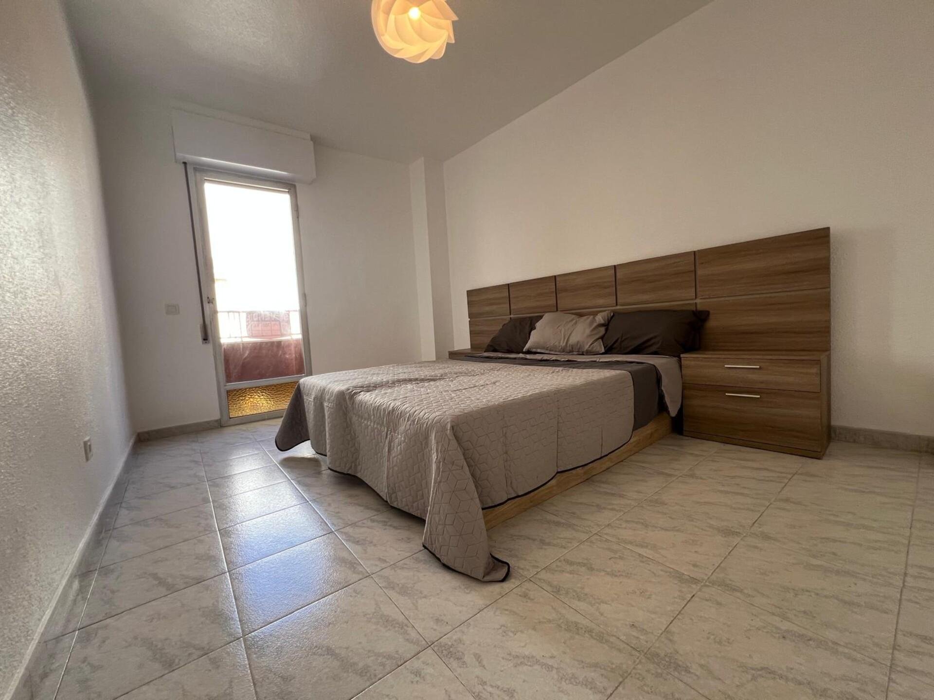 Apartament w Torrevieja, Alicante, Hiszpania 3 sypialnie, 98 mkw. nr 184353