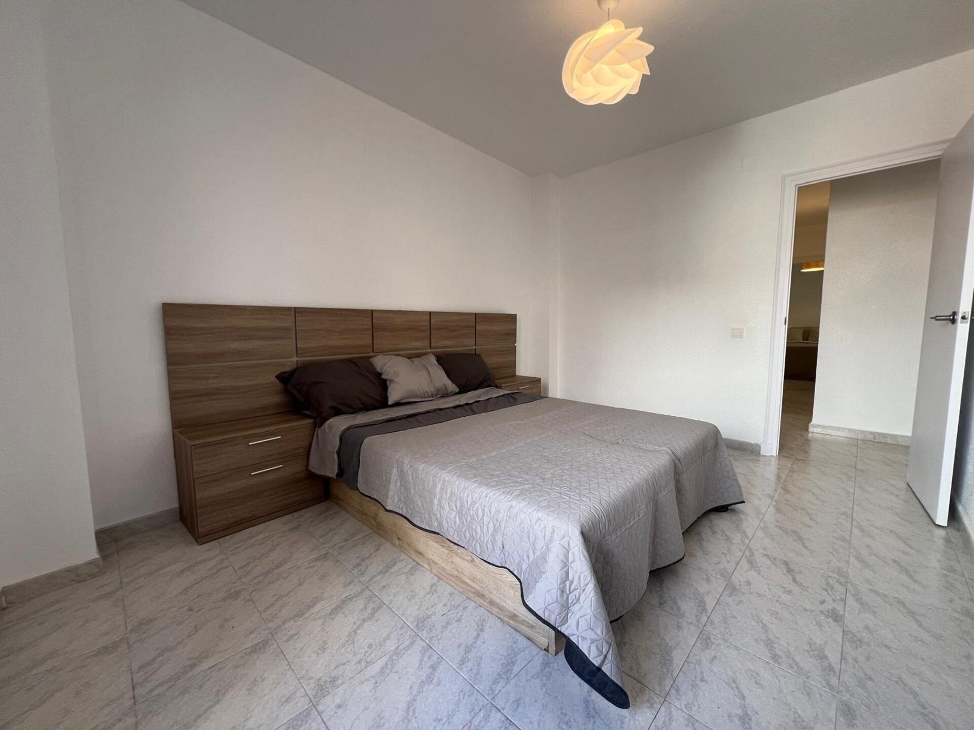 Apartament w Torrevieja, Alicante, Hiszpania 3 sypialnie, 98 mkw. nr 184353