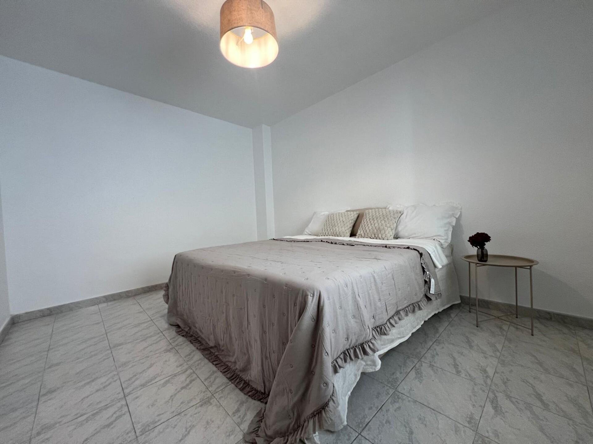Apartament w Torrevieja, Alicante, Hiszpania 3 sypialnie, 98 mkw. nr 184353