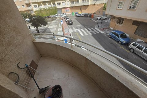 Apartment for sale in Torrevieja, Alicante, Spain 3 bedrooms, 76 sq.m. No. 184355 - photo 4