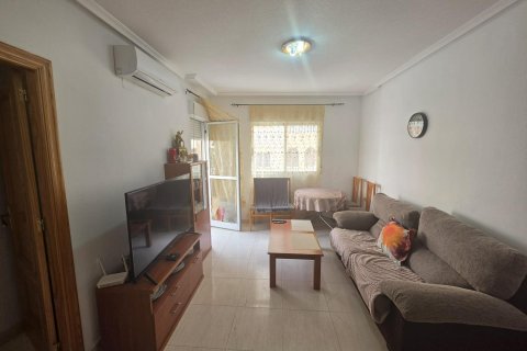 Apartment for sale in Torrevieja, Alicante, Spain 3 bedrooms, 76 sq.m. No. 184355 - photo 9
