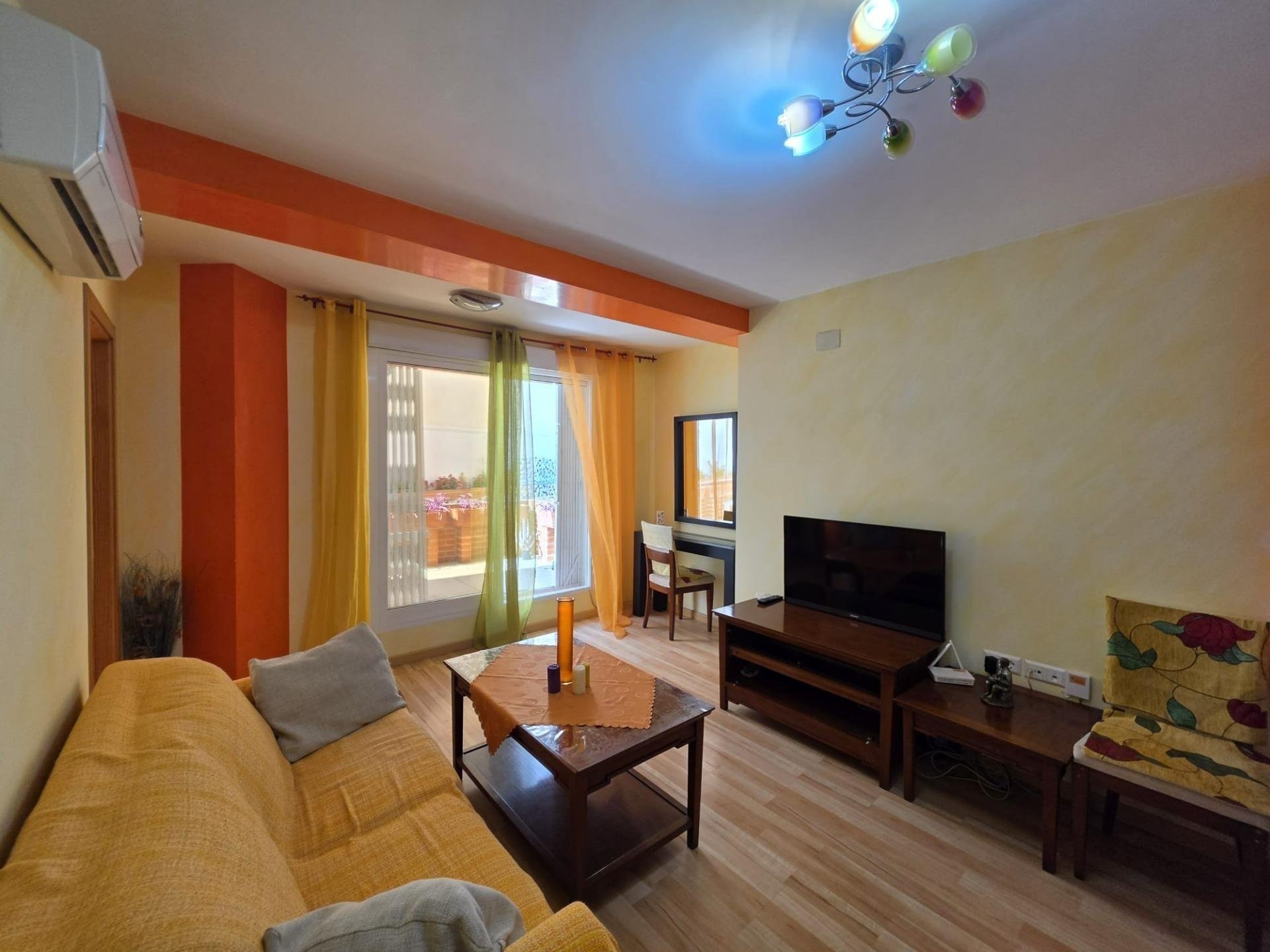 Wohnung in Torrevieja, Alicante, Spanien 1 Schlafzimmer, 55 m2 Nr. 184354