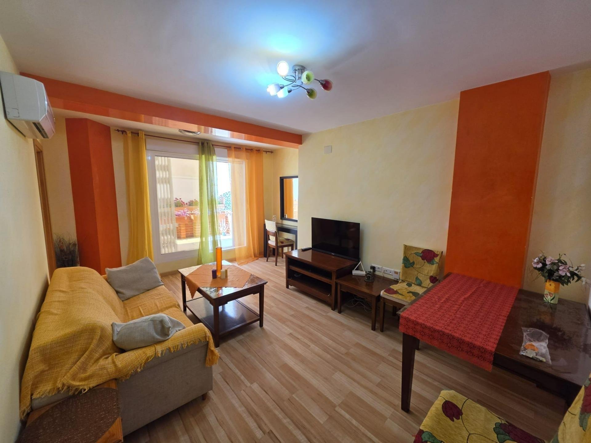 Wohnung in Torrevieja, Alicante, Spanien 1 Schlafzimmer, 55 m2 Nr. 184354