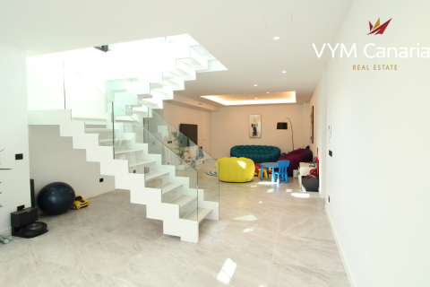 Villa till salu i Finestrat, Alicante, Spanien 3 sovrum, 245 kvm. Nr. 164424 - foto 25