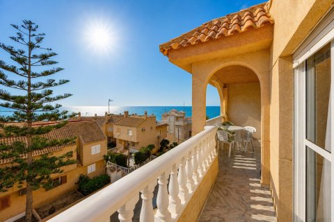 Apartment in Torrevieja, Alicante, Spain 70 sq.m. No. 190776