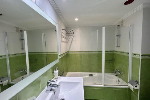 Huoneisto myytävänä Benidorm, Alicante, Espanja, 3 makuuhuonetta, 132 m2 No. 190773 - kuva 18