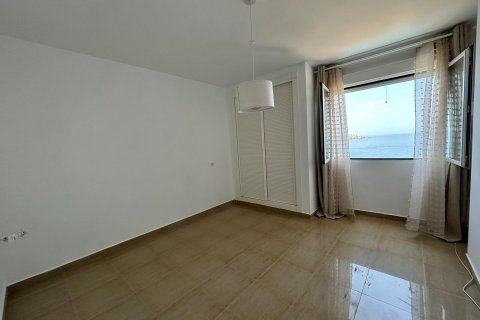 Huoneisto myytävänä Benidorm, Alicante, Espanja, 3 makuuhuonetta, 132 m2 No. 190773 - kuva 12