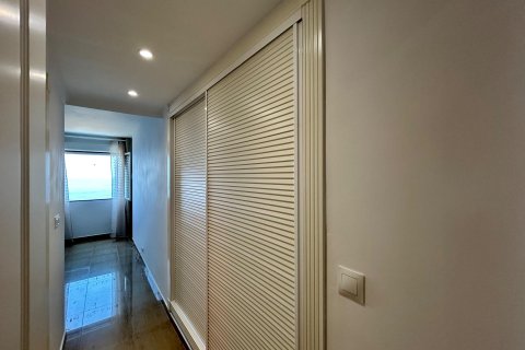 Huoneisto myytävänä Benidorm, Alicante, Espanja, 3 makuuhuonetta, 132 m2 No. 190773 - kuva 15