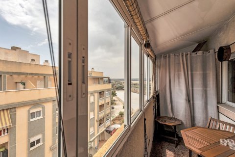 Lägenhet till salu i Torrevieja, Alicante, Spanien 60 kvm. Nr. 190777 - foto 15