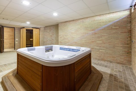 House à vendre à Cullera, Valencia, Espagne, 640 m2 No. 165294 - photo 8