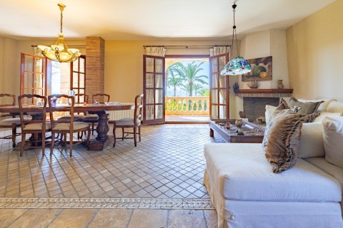 House à vendre à Cullera, Valencia, Espagne, 640 m2 No. 165294 - photo 6