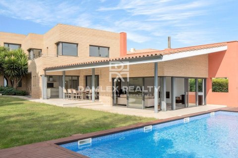 Willa w Sant Feliu de Guixols, Girona, Hiszpania 4 sypialnie, 490 mkw. nr 176743