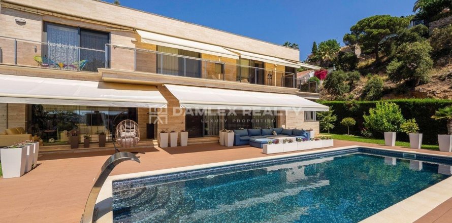 Villa a Tossa de Mar, Girona, Spagna 5 camere da letto, 369 mq. N° 176744
