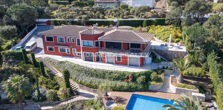 Villa a Santa Cristina d'Aro, Girona, Spagna 5 camere da letto, 485 mq. N° 176745