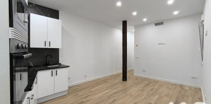 Dzīvoklis Madrid, Spānijā 2 istabas, 42 m2 Nr. 195028