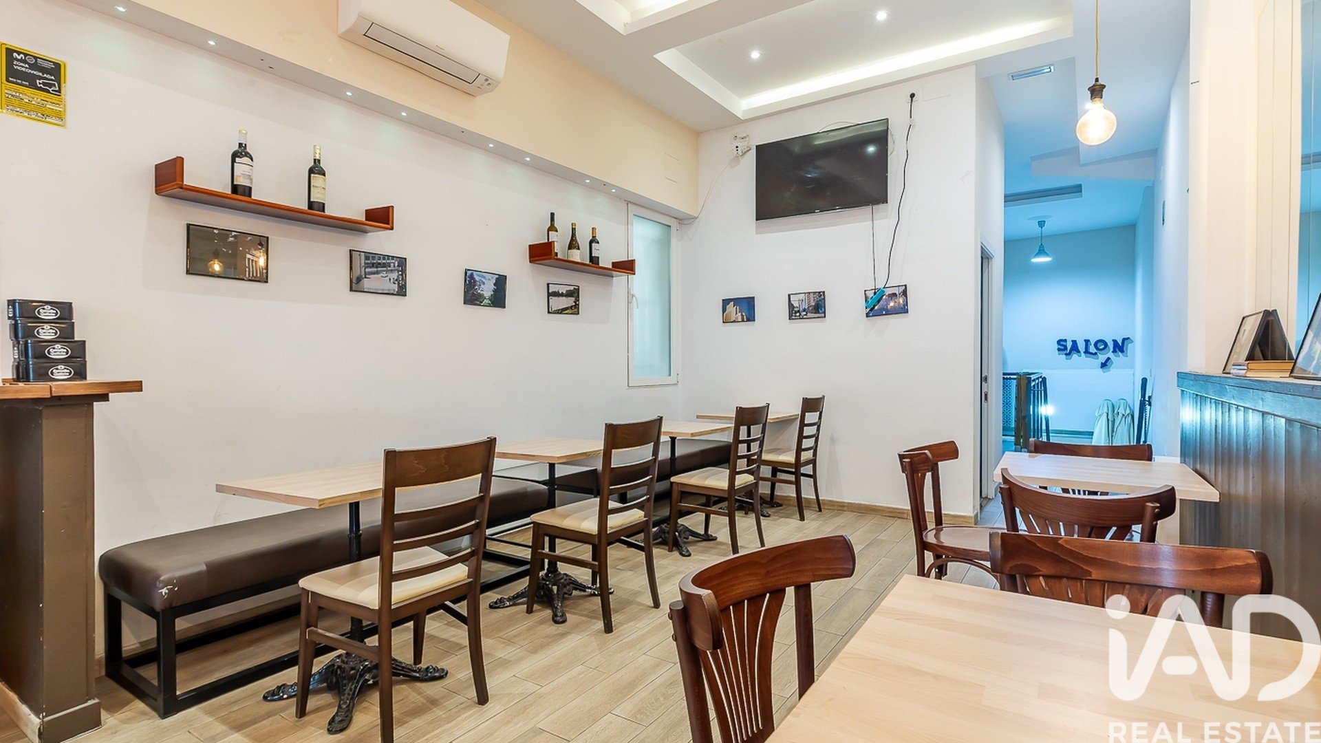 Commercial property in Madrid, Spain 1 bedroom, 140 sq.m. No. 195033