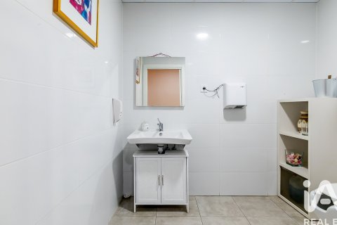 Commercial property à louer à Madrid, Espagne, 1 chambre, 140 m2 No. 195033 - photo 12
