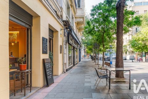 Commercial property à louer à Madrid, Espagne, 1 chambre, 140 m2 No. 195033 - photo 16