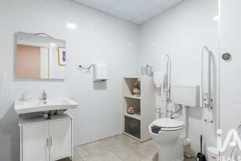 Commercial property à louer à Madrid, Espagne, 1 chambre, 140 m2 No. 195033 - photo 11