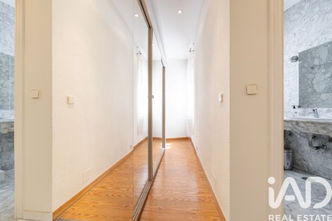 Аренда квартиры в Мадрид, Испания 1 спальня, 60м2 №195029 - фото 18