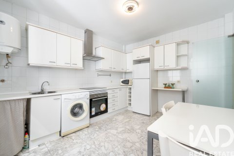 Аренда квартиры в Мадрид, Испания 1 спальня, 60м2 №195029 - фото 16