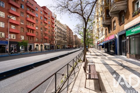 Аренда квартиры в Мадрид, Испания 1 спальня, 60м2 №195029 - фото 25