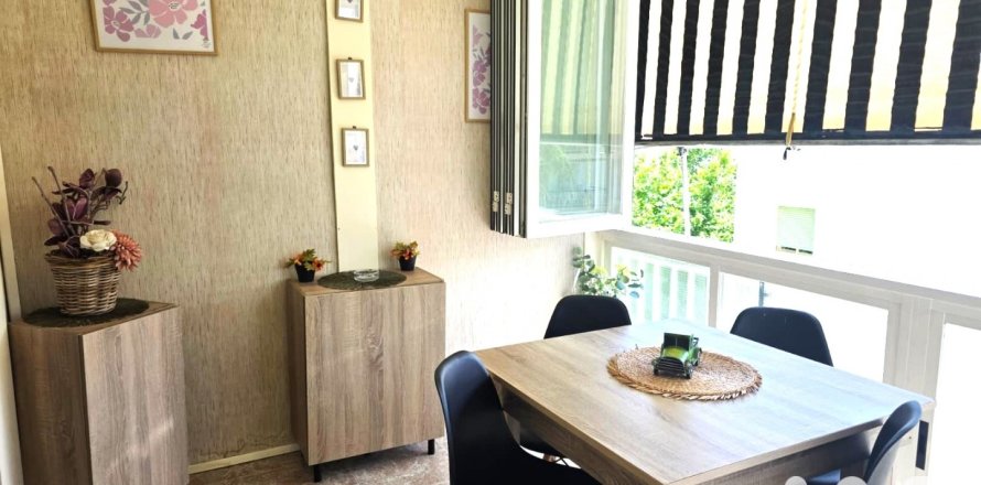 Apartment à Salou, Tarragona, Espagne 50 m2 No. 195030
