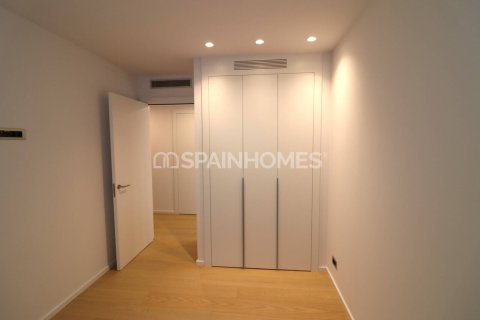Продажа квартиры Барселона, Испания 4 спальни, 185м2 №138984 - фото 13